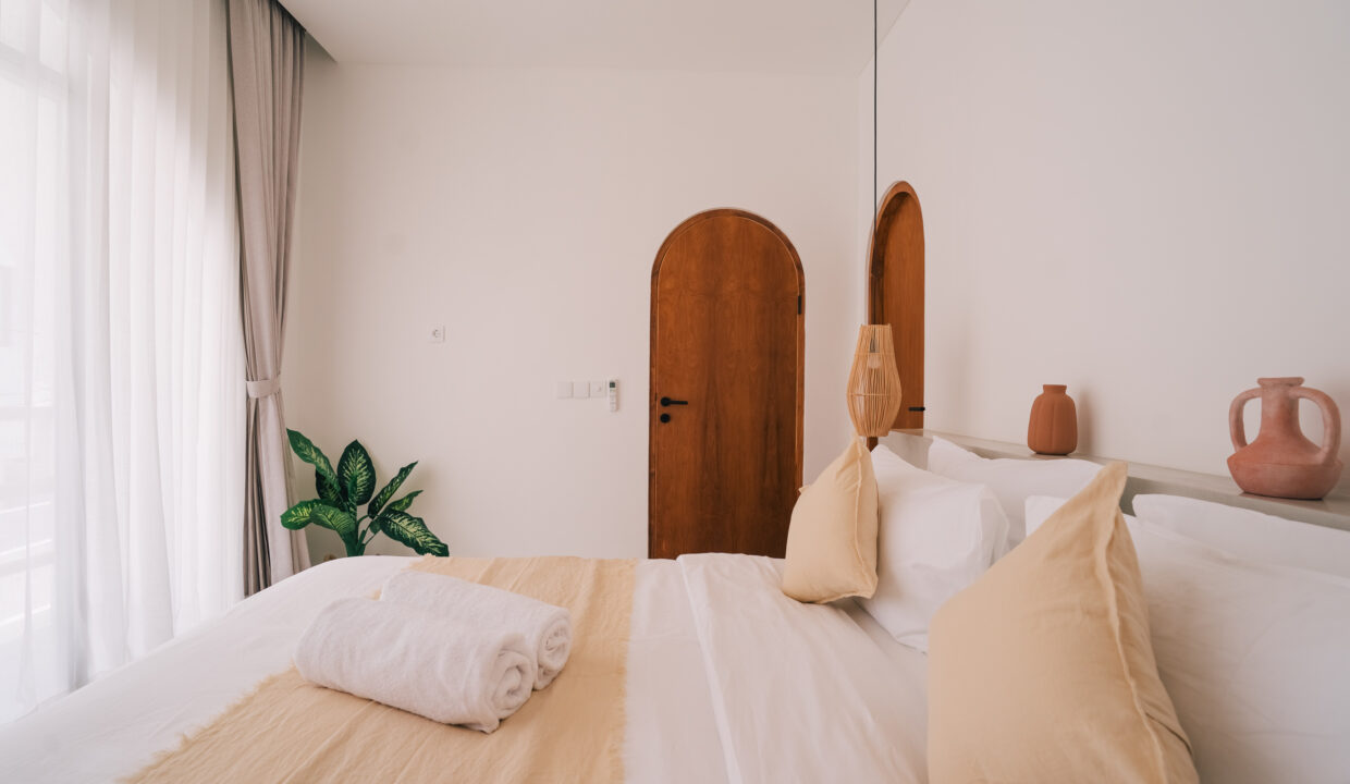 Modern 2-Bedroom Villa with Private Pool in Prime Canggu Location (10)