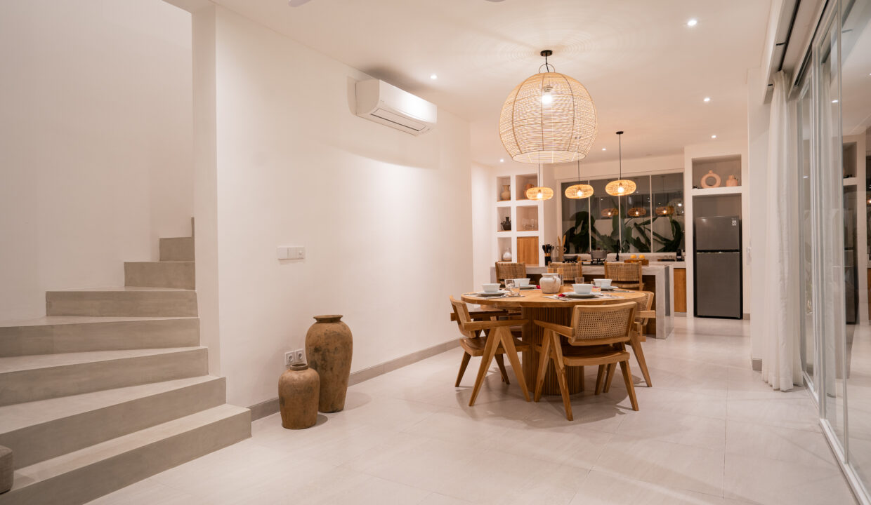 Modern 2-Bedroom Villa with Private Pool in Prime Canggu Location (18)