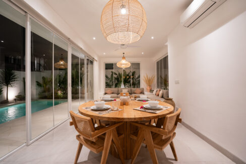 Modern 2-Bedroom Villa with Private Pool in Prime Canggu Location (23)