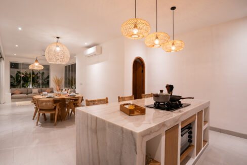 Modern 2-Bedroom Villa with Private Pool in Prime Canggu Location (24)
