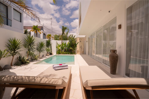 Modern 2-Bedroom Villa with Private Pool in Prime Canggu Location (3)