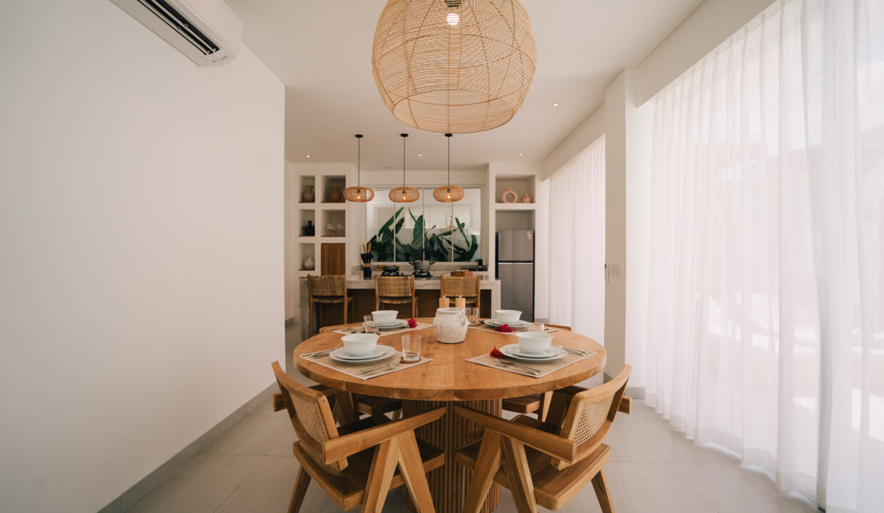 Modern 2-Bedroom Villa with Private Pool in Prime Canggu Location (6)