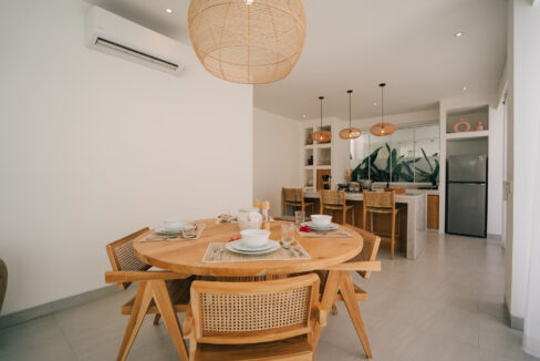 Modern 2-Bedroom Villa with Private Pool in Prime Canggu Location (7)