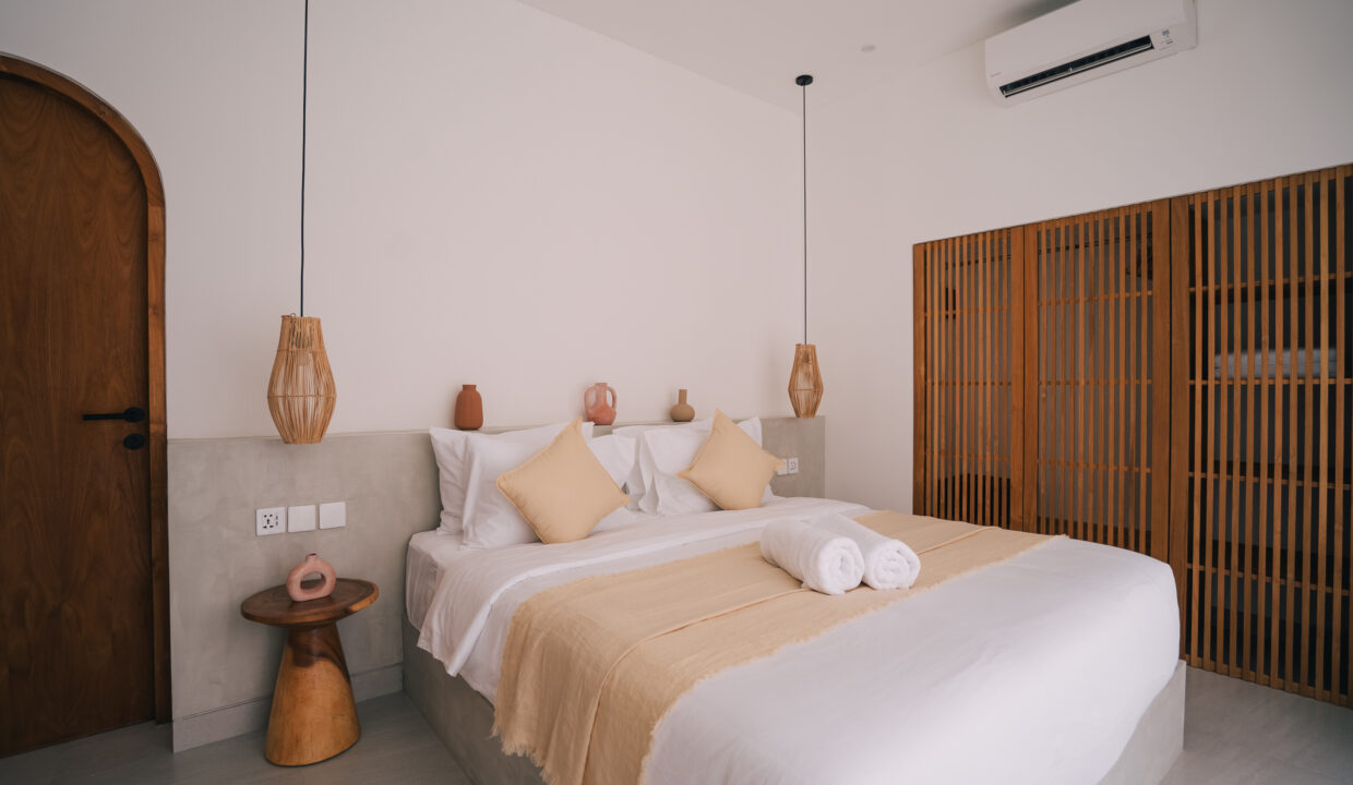Modern 2-Bedroom Villa with Private Pool in Prime Canggu Location (8)