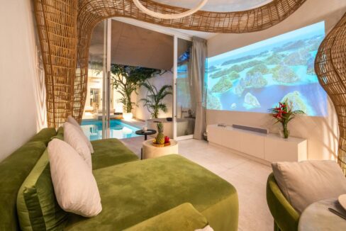 Modern Tropical Villa in Kerobokan with Private Sauna (1)