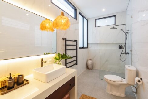 19. Modern 4-Bedroom Leasehold Villa in Pererenan