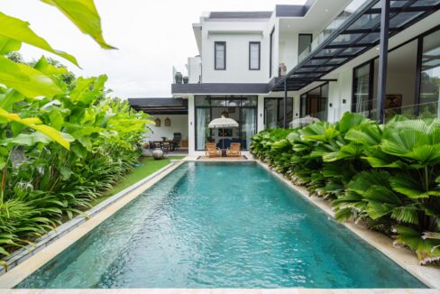2. Modern 4-Bedroom Leasehold Villa in Pererenan