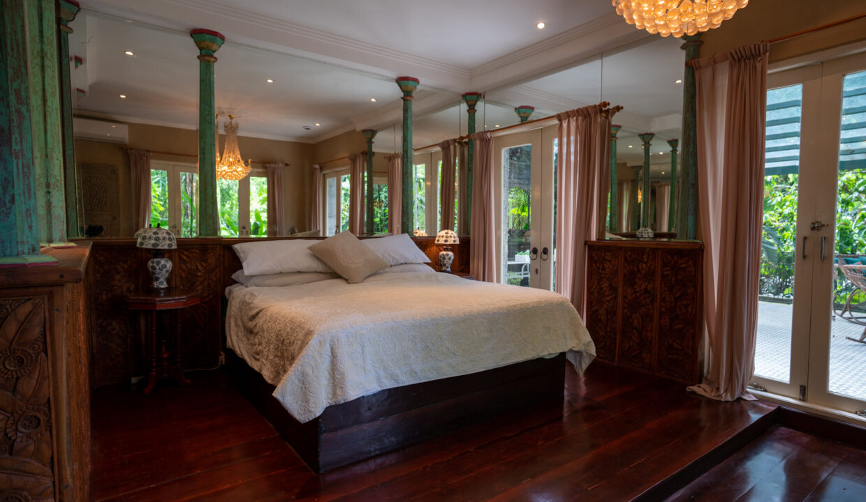 Bali’s Most Breathtaking River Estate (10)