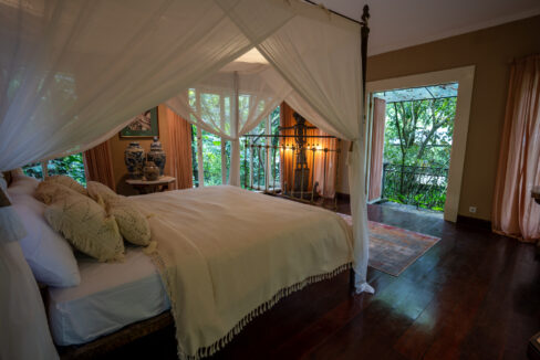 Bali’s Most Breathtaking River Estate (12)