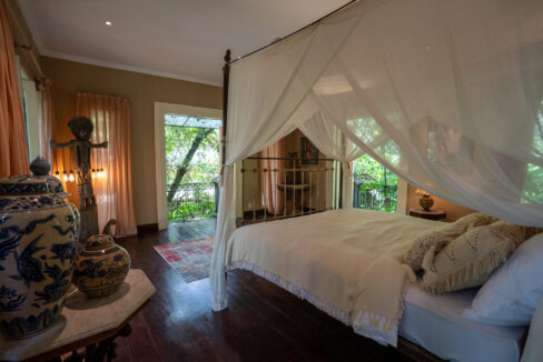 Bali’s Most Breathtaking River Estate (15)
