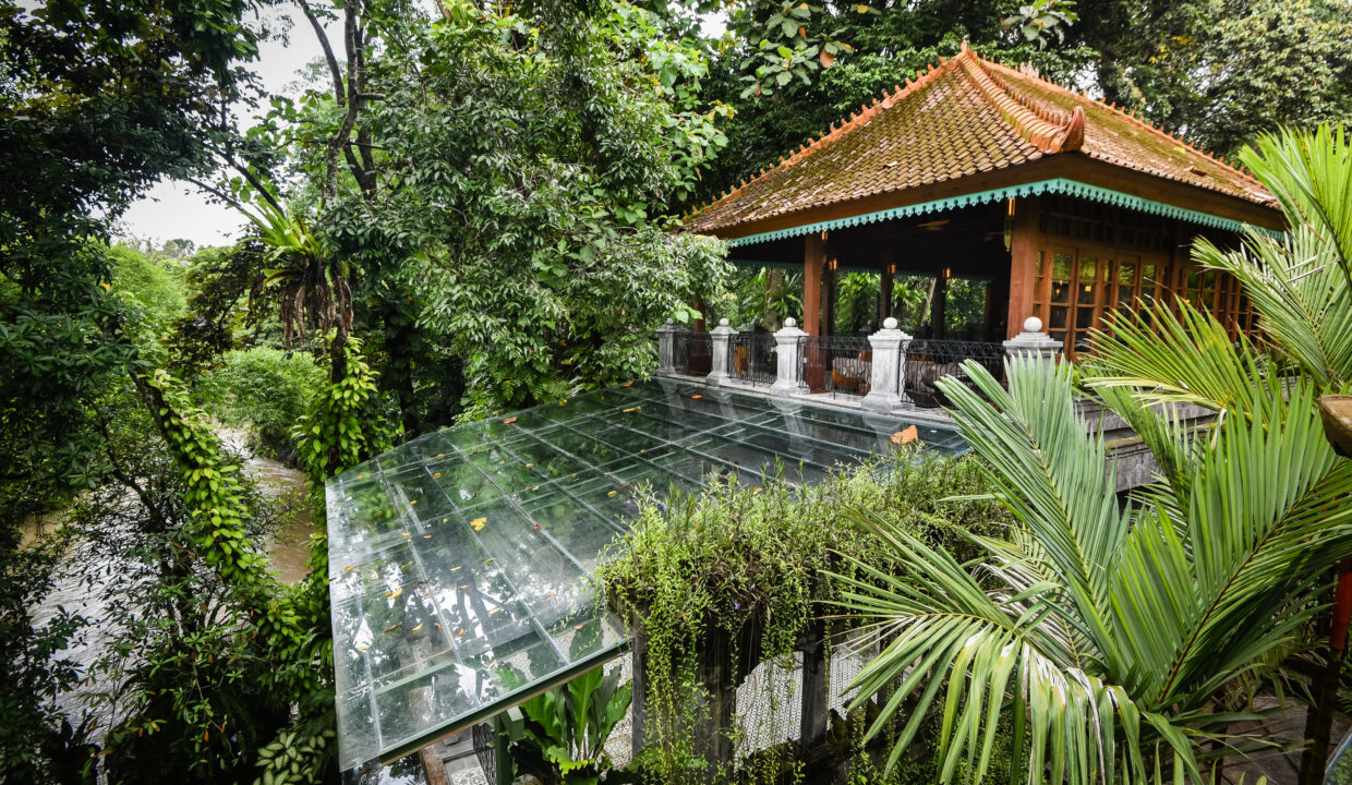 Bali’s Most Breathtaking River Estate (3)