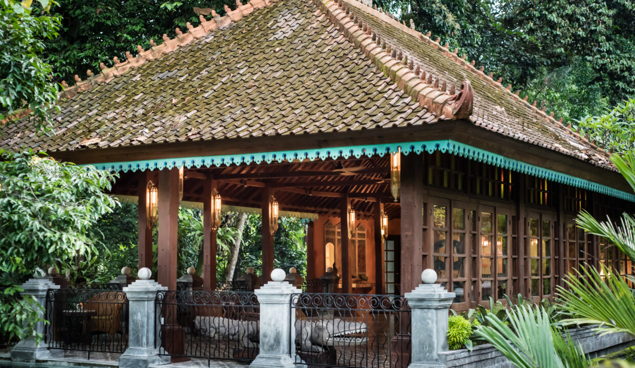 Bali’s Most Breathtaking River Estate (7)