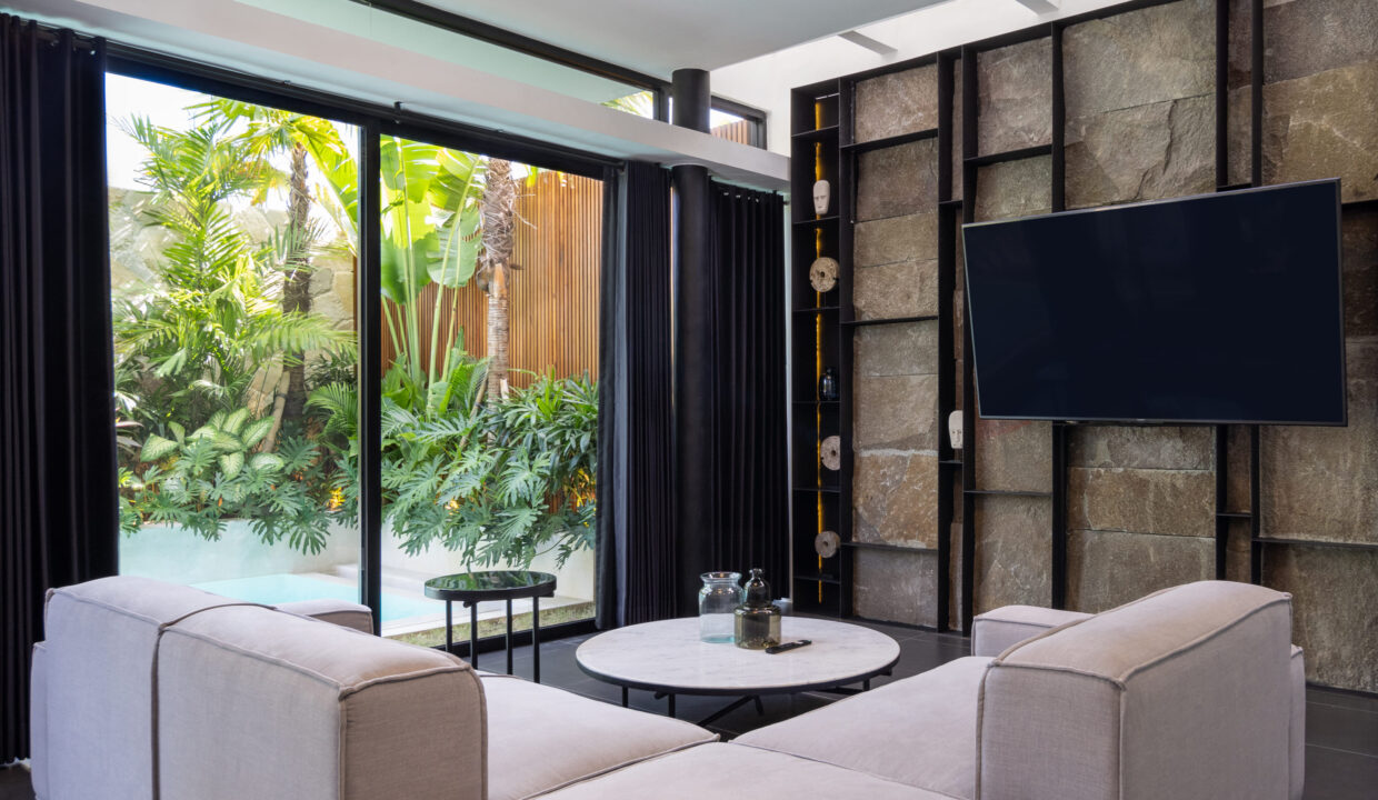Charming Villa for Sale in Prime Canggu Location (6)