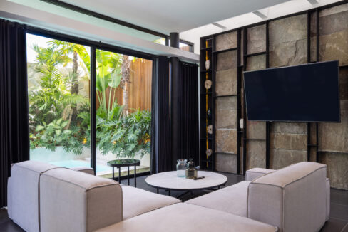 Charming Villa for Sale in Prime Canggu Location (6)