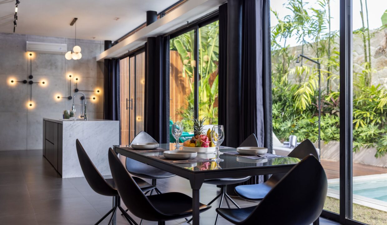 Charming Villa for Sale in Prime Canggu Location (8)