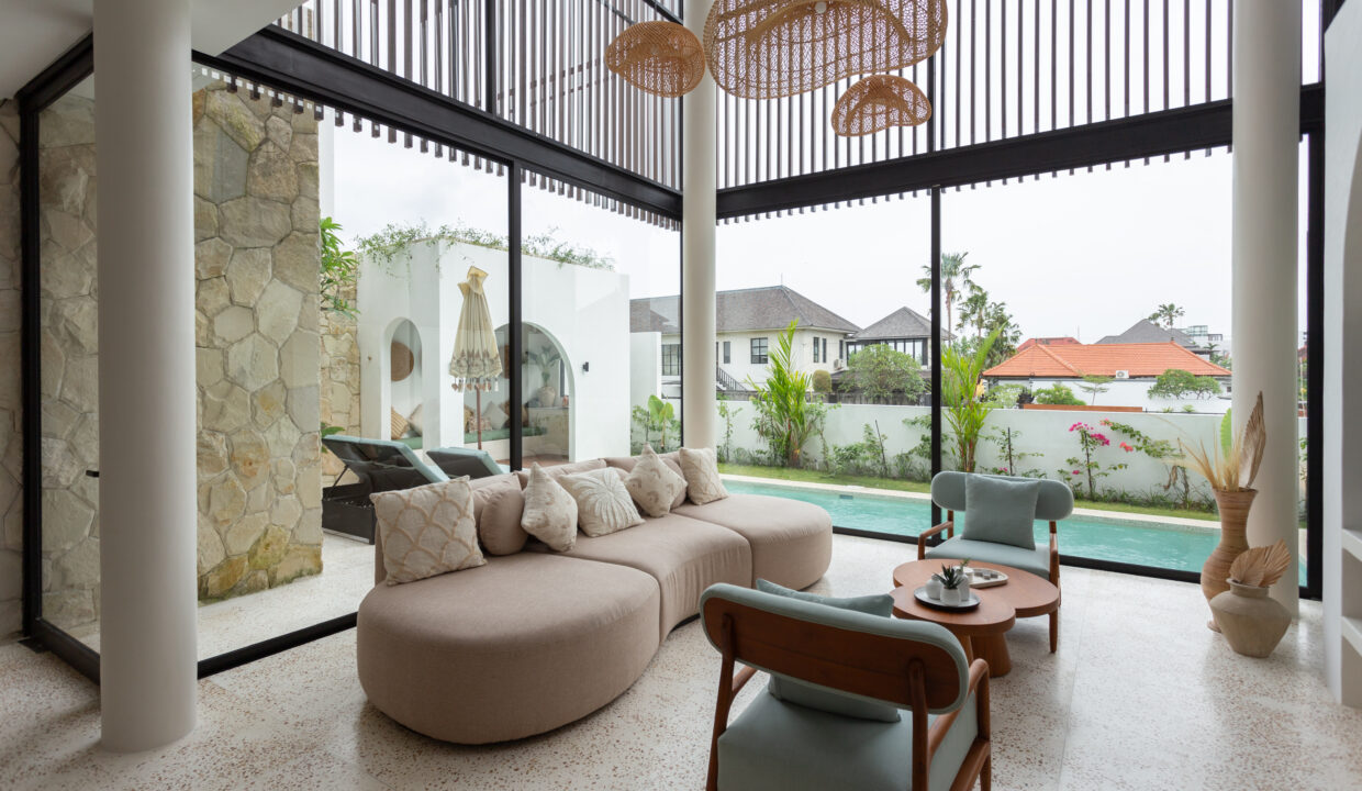 Mediterranean Charm Meets Tropical Living in Canggu (3)