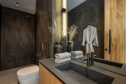 Discover Your Dream Villa In Berawa, Where Modern Luxury Meets Tropical Charm. (10)