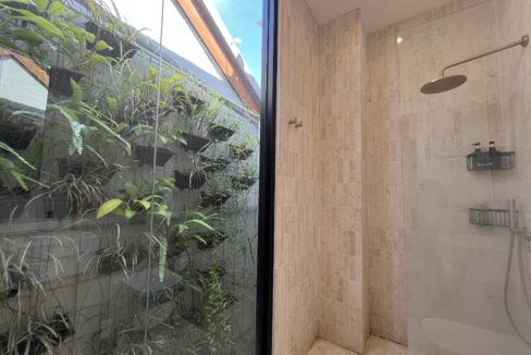 Modern Living Near Melasti Beach (15)