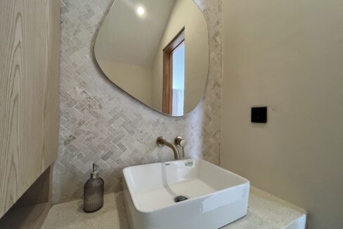 Modern Living Near Melasti Beach (16)