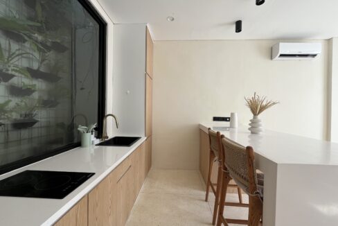 Modern Living Near Melasti Beach (6)