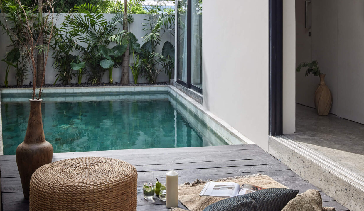 Modern and Stylish 3-Bedroom Townhouse in Prime Umalas Location (4)