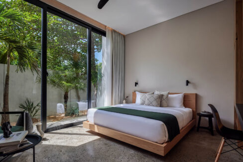 Modern and Stylish 3-Bedroom Townhouse in Prime Umalas Location (9)