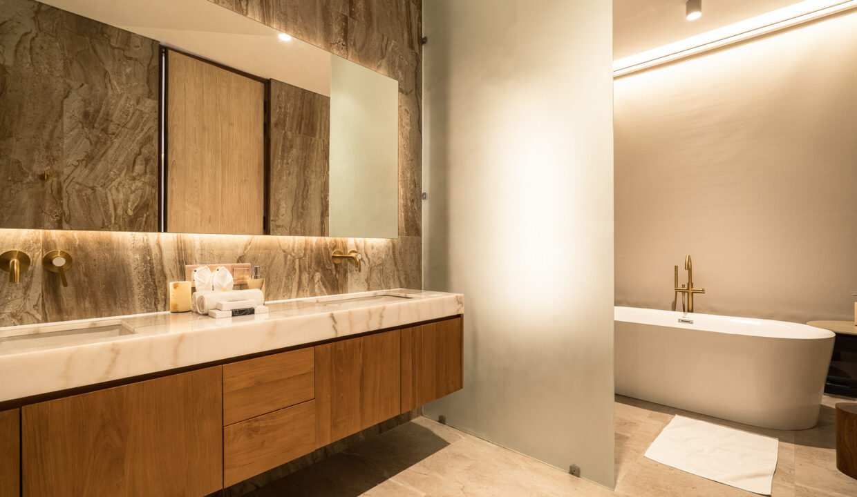 Modern and Stylish Two-Bedroom Villa for Sale Near Ubud Centre (18)