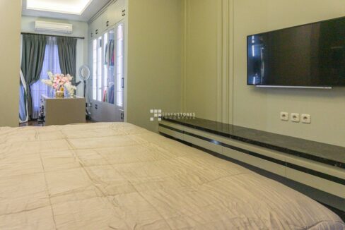 Comfortable Home for Sale Behind Cilandak Town Square – Prime Location (12)