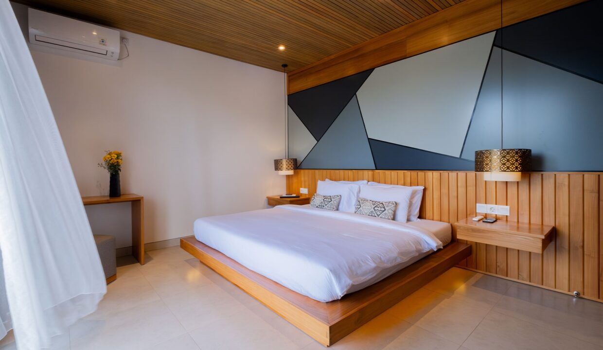Exclusive Freehold Villa with Ocean & Golf Views in Pecatu Indah Resort, Uluwatu (15)