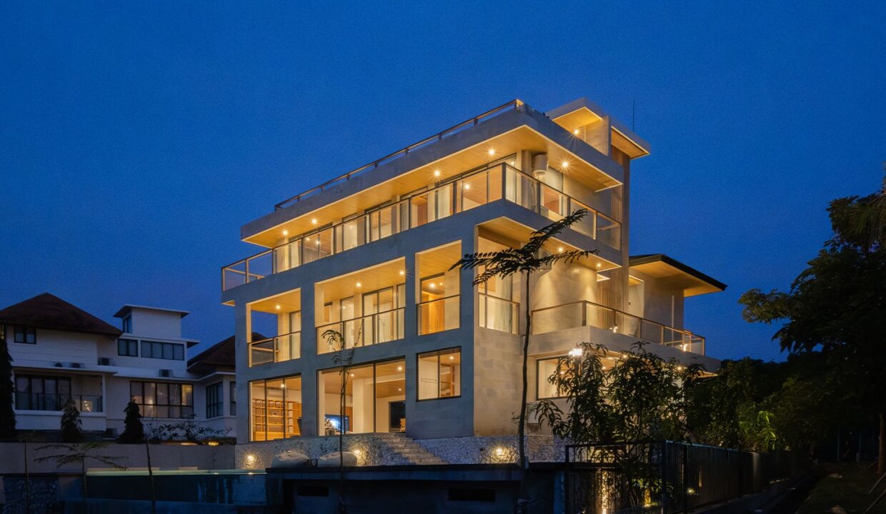 Exclusive Freehold Villa with Ocean & Golf Views in Pecatu Indah Resort, Uluwatu (2)