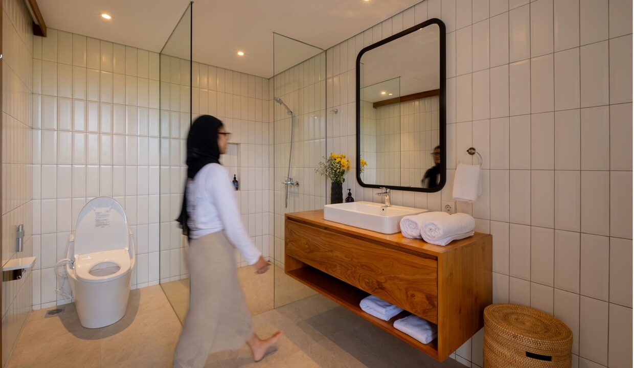 Exclusive Freehold Villa with Ocean & Golf Views in Pecatu Indah Resort, Uluwatu (21)