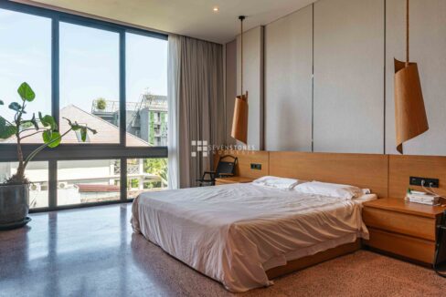 Exquisite 3-Story Luxury Villa in Berawa – Just 5 Minutes from the Beach (15)