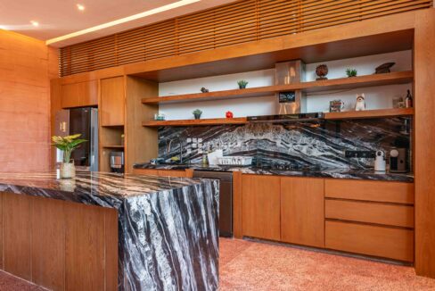 Exquisite 3-Story Luxury Villa in Berawa – Just 5 Minutes from the Beach (5)