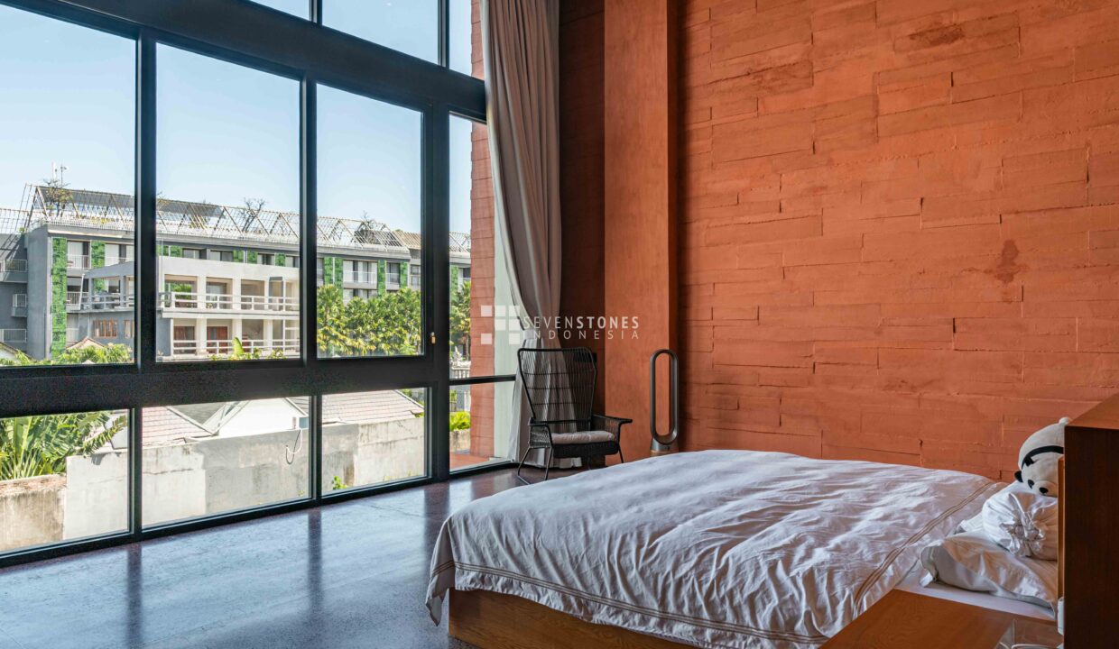 Exquisite 3-Story Luxury Villa in Berawa – Just 5 Minutes from the Beach (7)