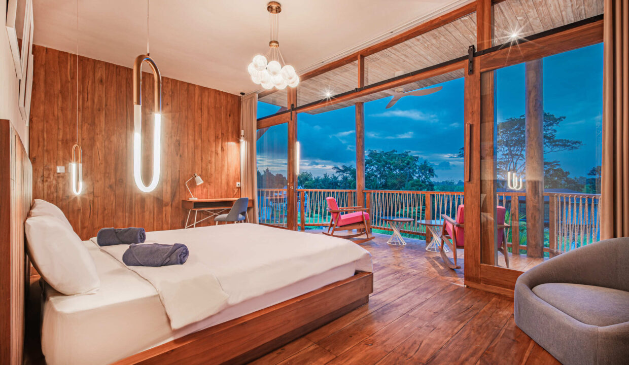Modern Tropical 3-Bedroom Villa in Kedungu – Close to Beach and Amenities (17)