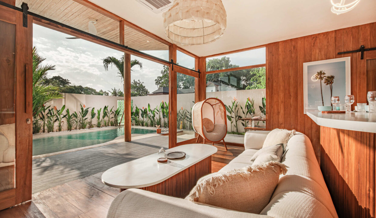 Modern Tropical 3-Bedroom Villa in Kedungu – Close to Beach and Amenities (2)