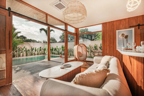 Modern Tropical 3-Bedroom Villa in Kedungu – Close to Beach and Amenities (2)