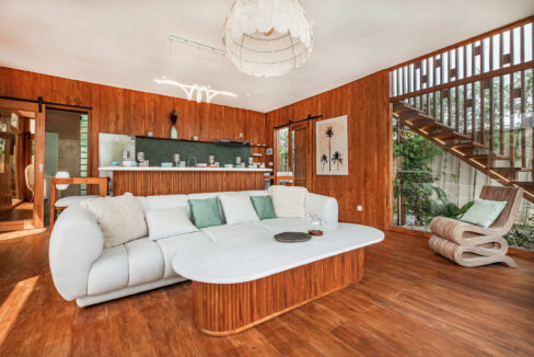 Modern Tropical 3-Bedroom Villa in Kedungu – Close to Beach and Amenities (4)