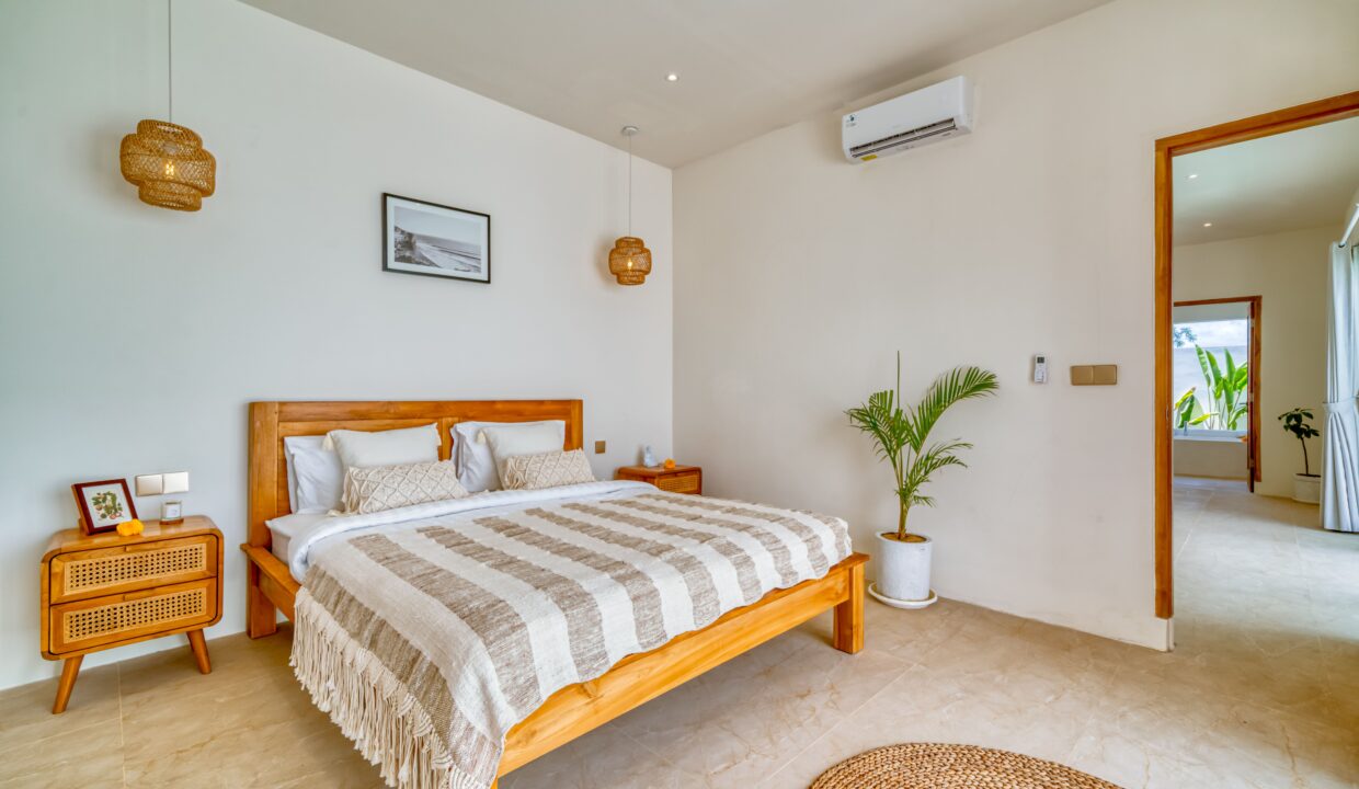Modern Two-Bedroom Villa with Rooftop Near Balangan Beach – Ideal Investment Opportunity (13)