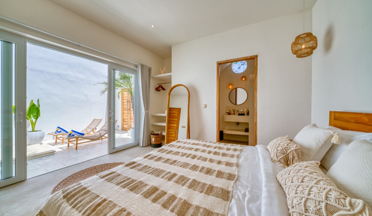 Modern Two-Bedroom Villa with Rooftop Near Balangan Beach – Ideal Investment Opportunity (14)