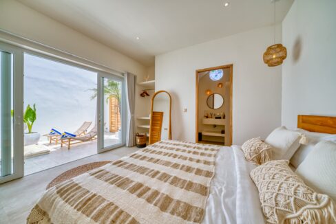 Modern Two-Bedroom Villa with Rooftop Near Balangan Beach – Ideal Investment Opportunity (14)
