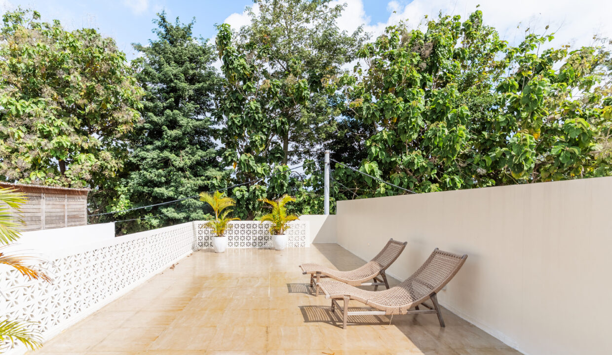 Modern Two-Bedroom Villa with Rooftop Near Balangan Beach – Ideal Investment Opportunity (17)