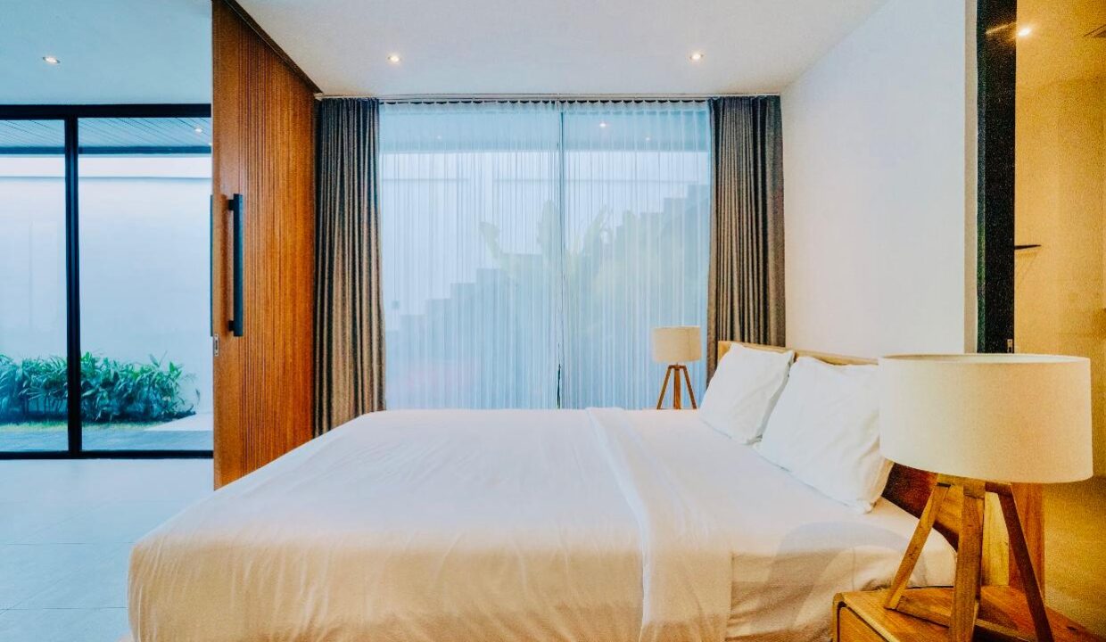 Brand New Two Units 1 Bedroom Modern Riverside Villa for Sale in Ubud (8)