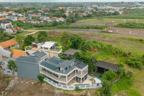 Solar-Powered Smart Luxury Villa for Sale in Tumbak BayuhPererenan – Freehold 5BR (23)