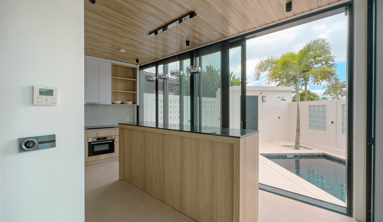 Solar-Powered Smart Luxury Villa for Sale in Tumbak BayuhPererenan – Freehold 5BR (5)