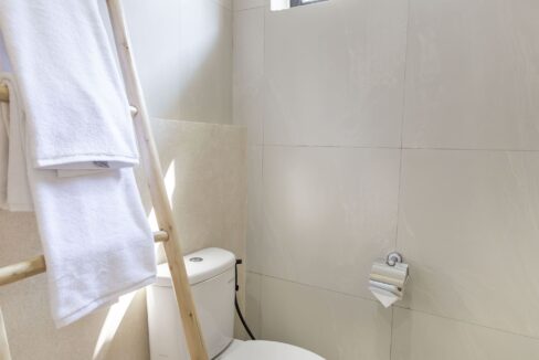 Stylish 1-Bedroom Apartment in Bingin – Perfect for Living, Working, or Investing (10)