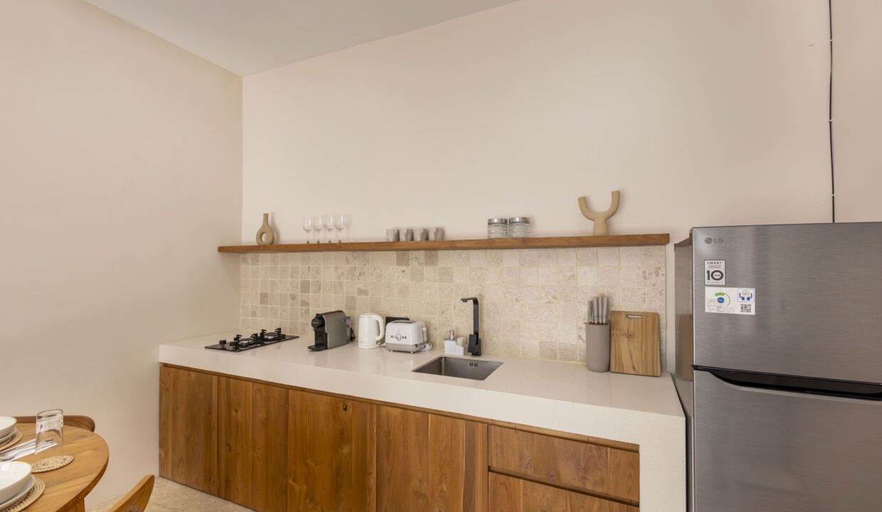 Stylish 1-Bedroom Apartment in Bingin – Perfect for Living, Working, or Investing (4)