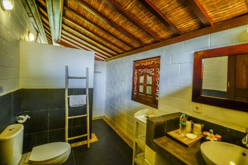 An extraordinary opportunity to own a genuine piece of paradise in East Bali. Bukit Asri Lodge is a magnificent and uniquely positioned retreat, offe (12)