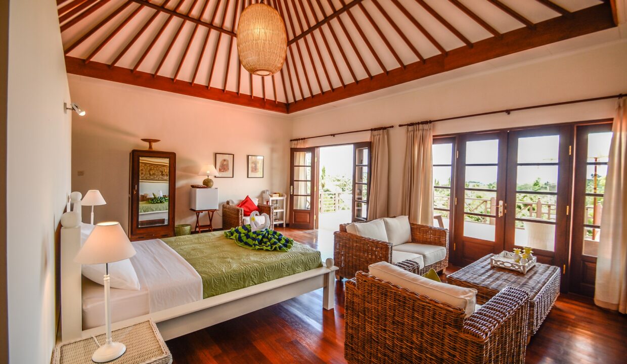 An extraordinary opportunity to own a genuine piece of paradise in East Bali. Bukit Asri Lodge is a magnificent and uniquely positioned retreat, offe (13)