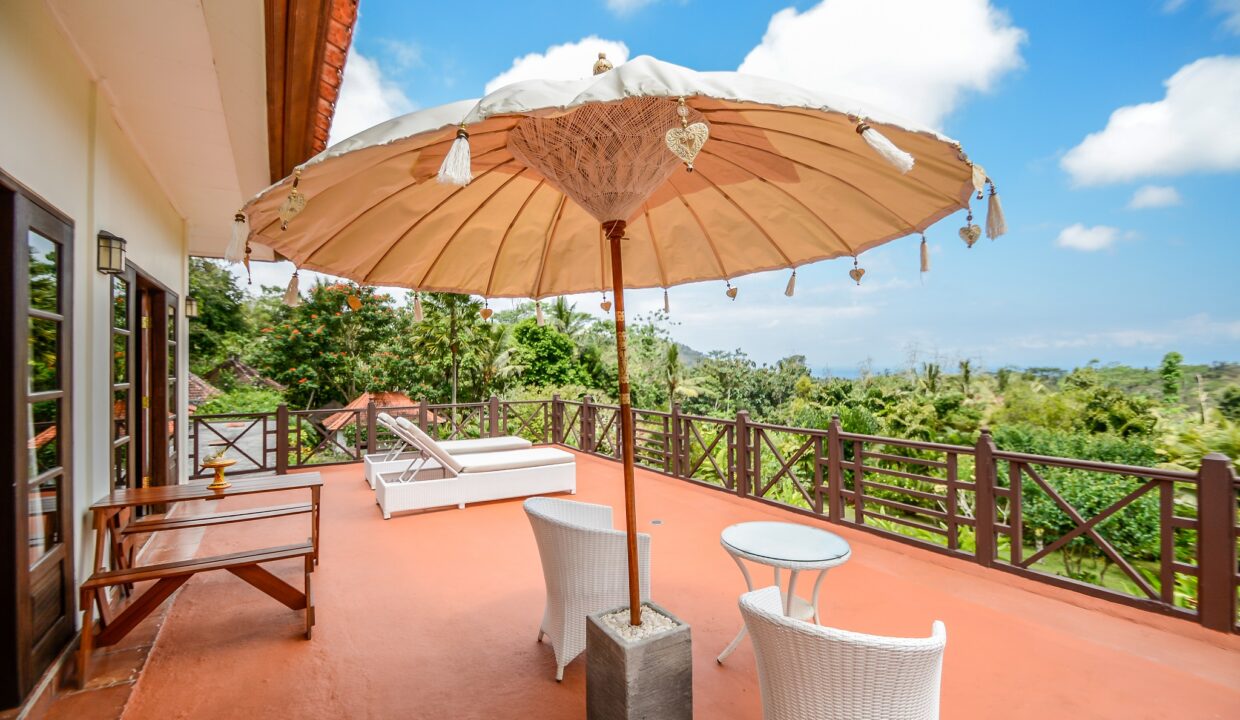 An extraordinary opportunity to own a genuine piece of paradise in East Bali. Bukit Asri Lodge is a magnificent and uniquely positioned retreat, offe (14)